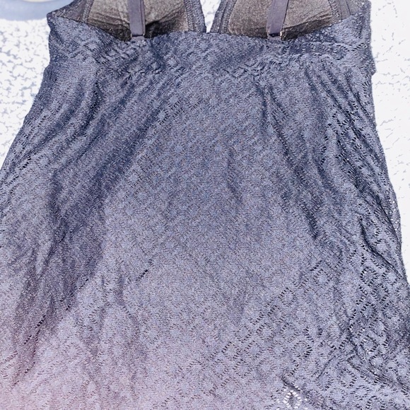 Swimsuit - Picture 3 of 5